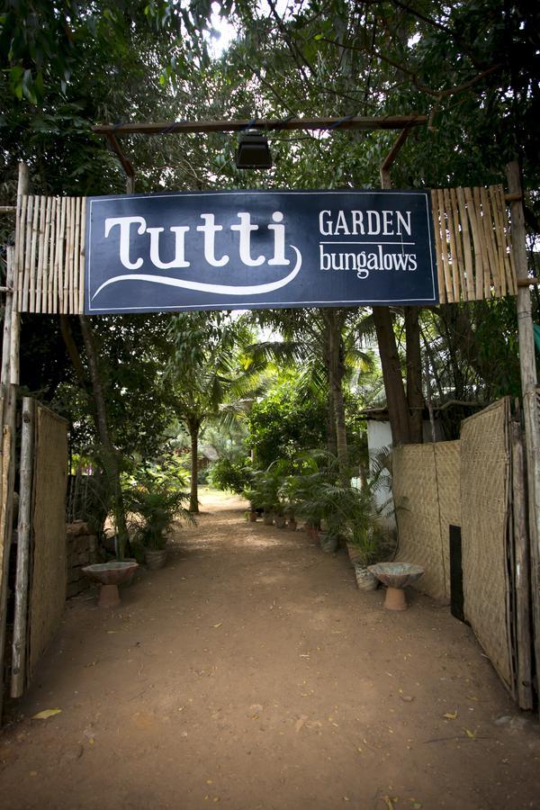 Tutti Garden Bungalows Hotel Mormugao Exterior photo