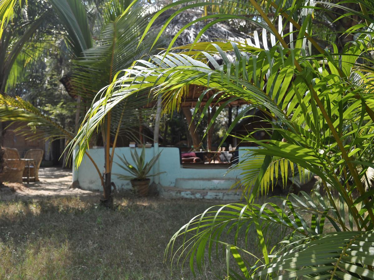 Tutti Garden Bungalows Hotel Mormugao Exterior photo